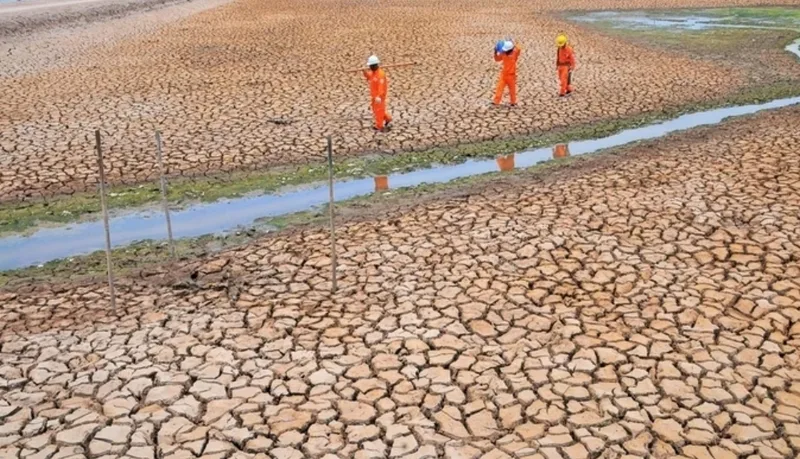 Ở Việt Nam, El Nino thường được nhắc đến cùng nguy cơ nắng nóng, khô hạn, thiếu nước và xâm nhập mặn.
